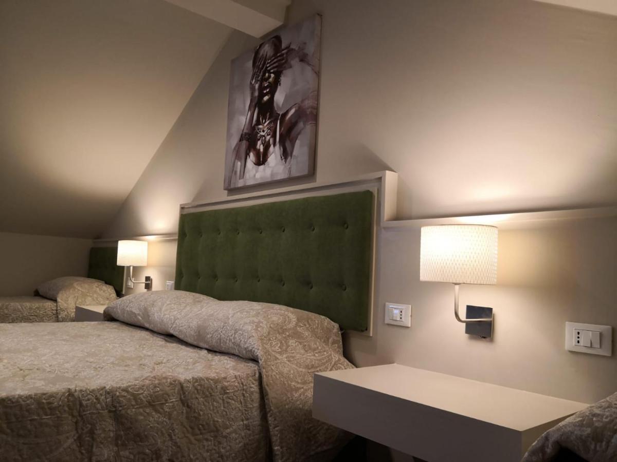 Scm House Hotell Mascali Eksteriør bilde